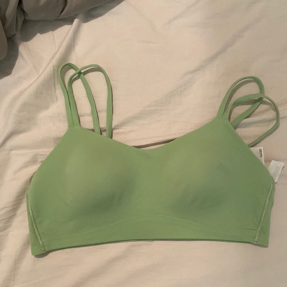 Lululemon like a cloud bra